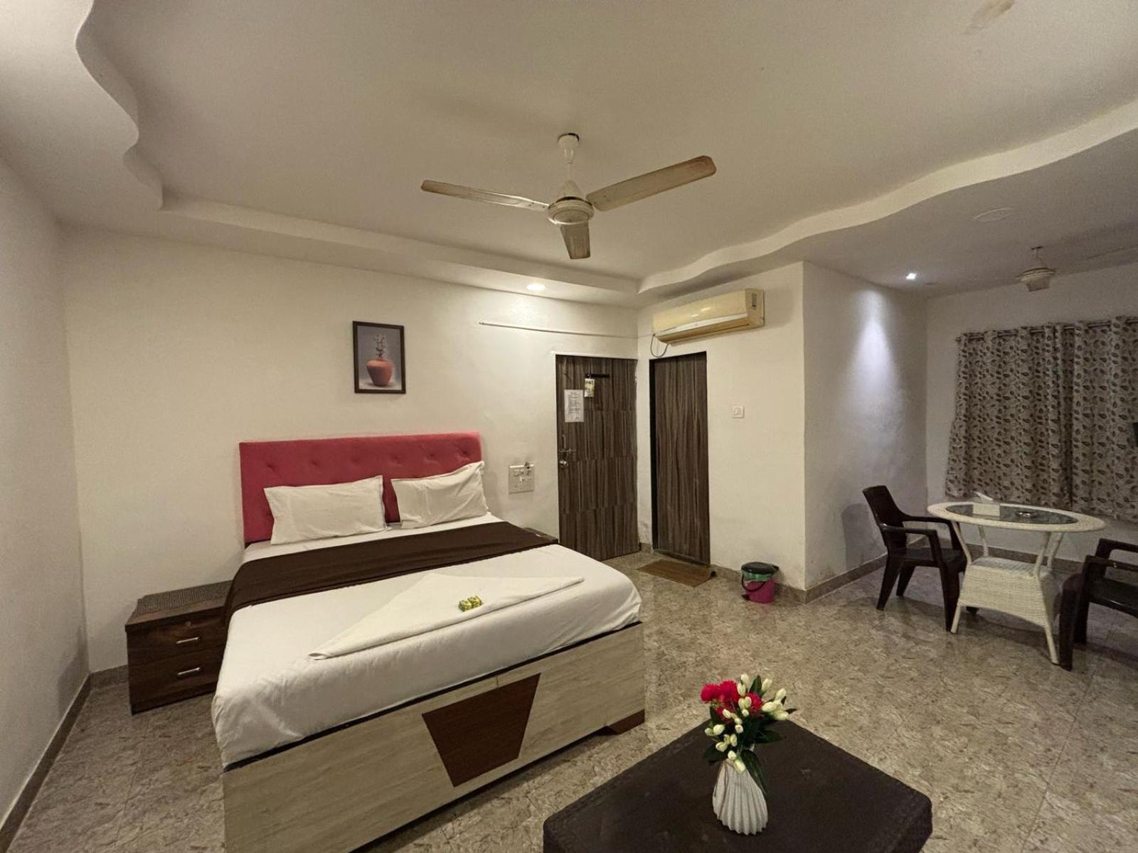 Rockdale Hotel & Resort Mira-Bhayandar Экстерьер фото