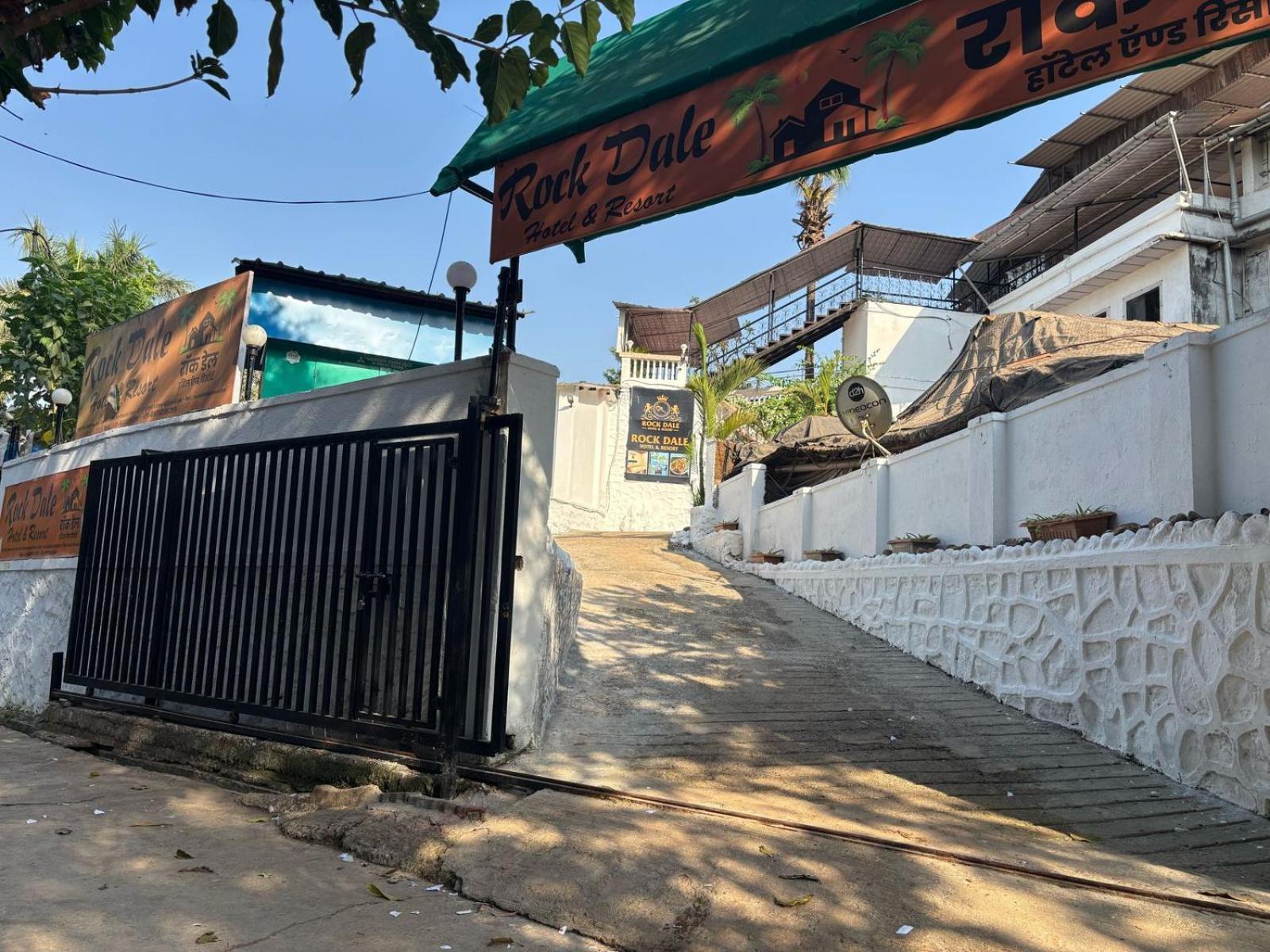 Rockdale Hotel & Resort Mira-Bhayandar Экстерьер фото