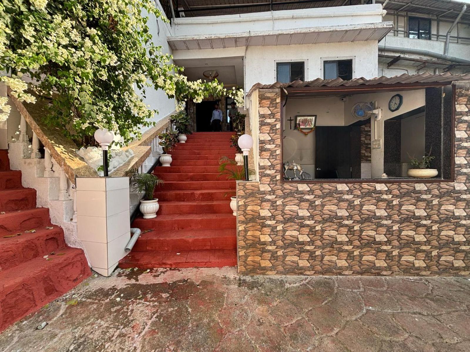 Rockdale Hotel & Resort Mira-Bhayandar Экстерьер фото